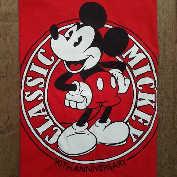 Disney Classic Mickey Mouse Men Red T-Shirt - NWT - Picture 2 of 5